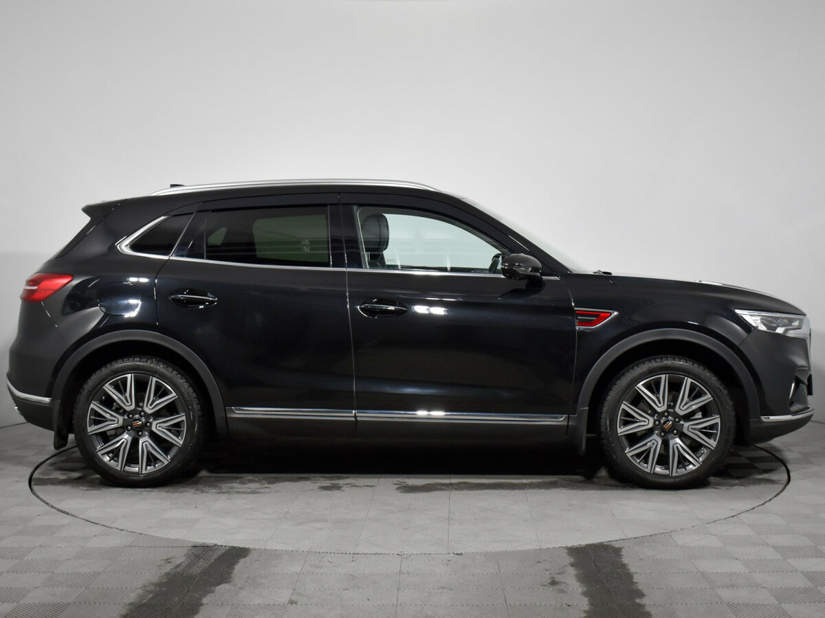 Hongqi HS5 с пробегом — 2024 год. Фото: #3