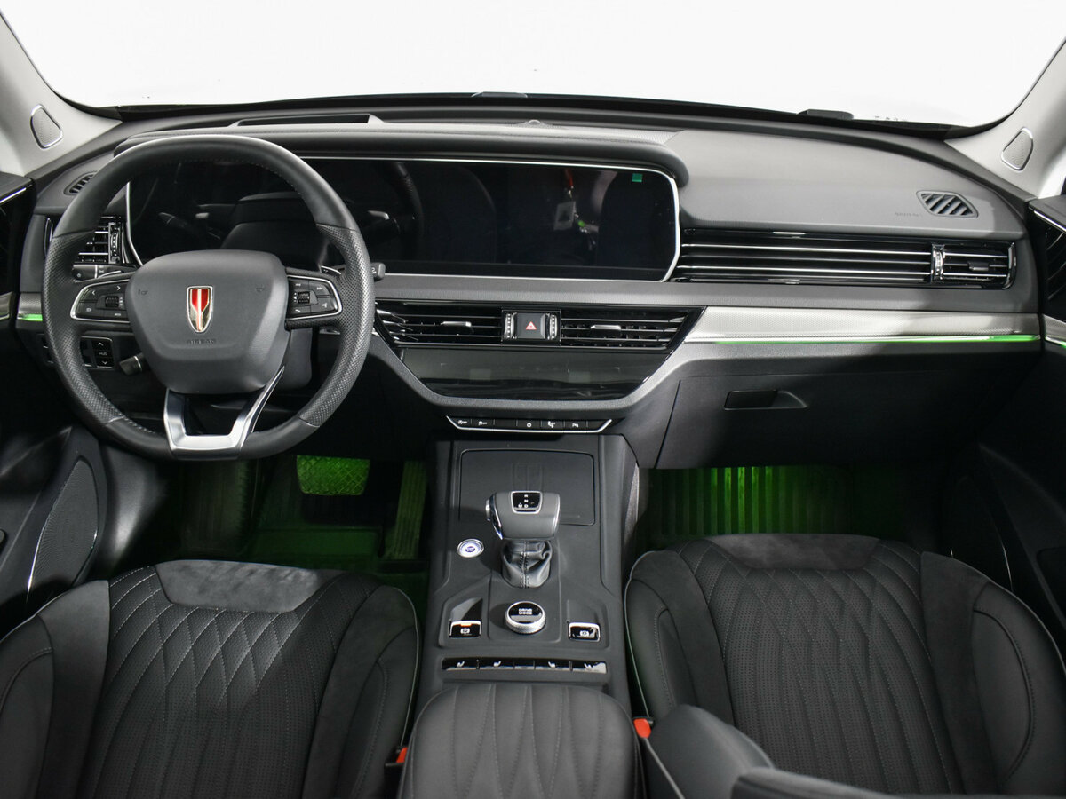 Hongqi HS5 с пробегом — 2024 год. Фото: #14