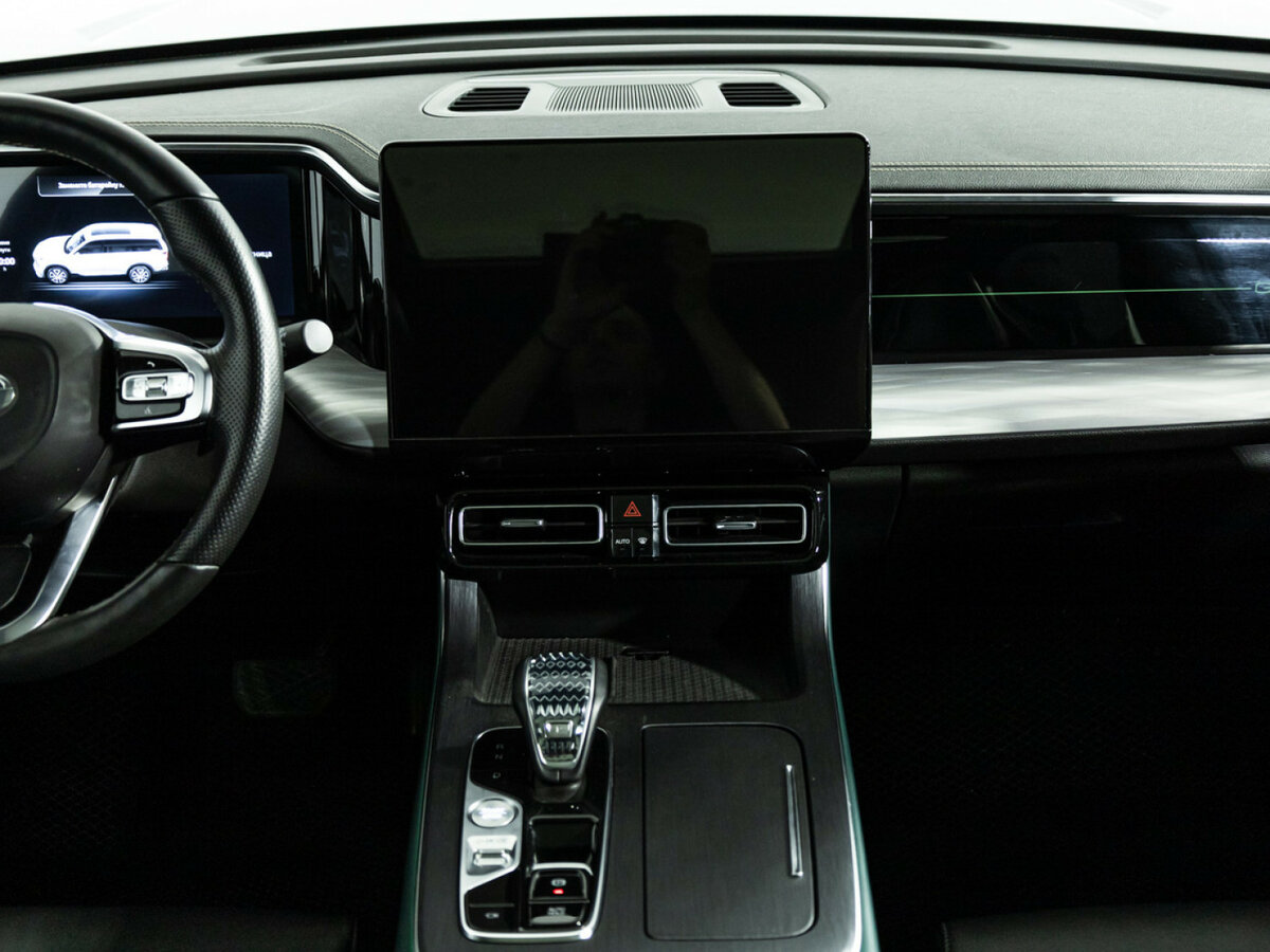 GAC GS8 с пробегом — 2023 год. Фото: #11