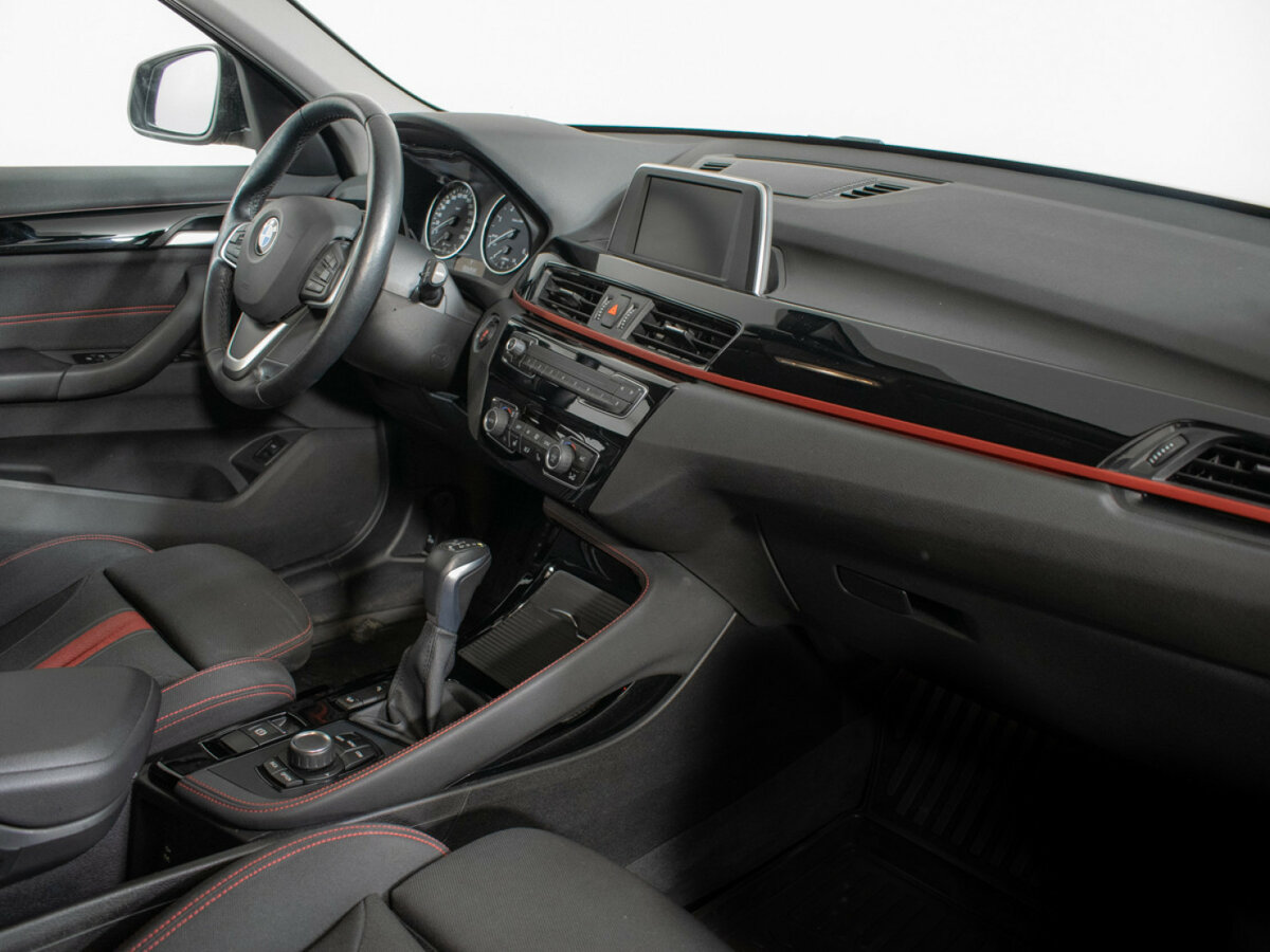 BMW X1 с пробегом — 2017 год. Фото: #8
