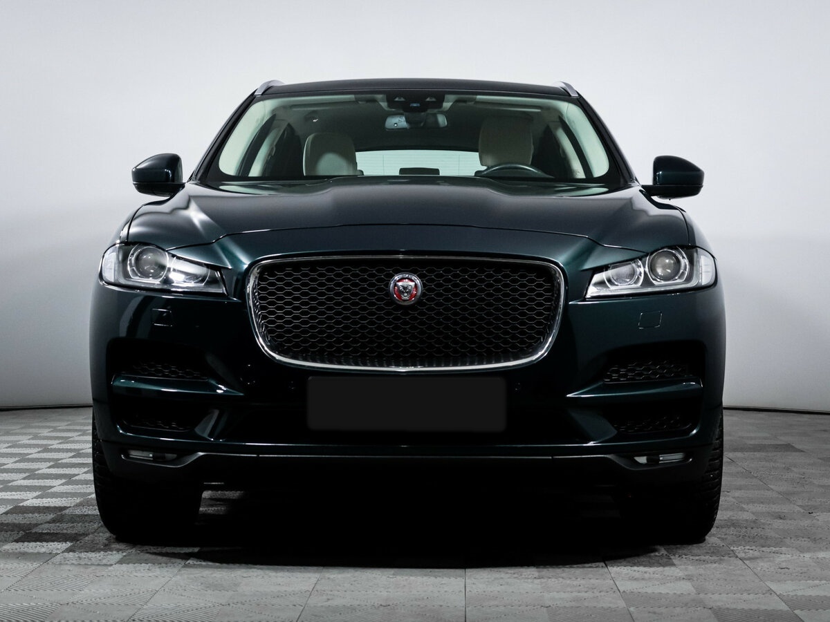 Jaguar F-Pace с пробегом — 2016 год. Фото: #1