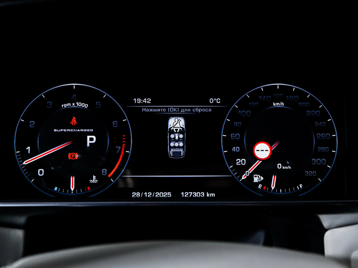 Land Rover Range Rover Sport с пробегом — 2015 год. Фото: #8