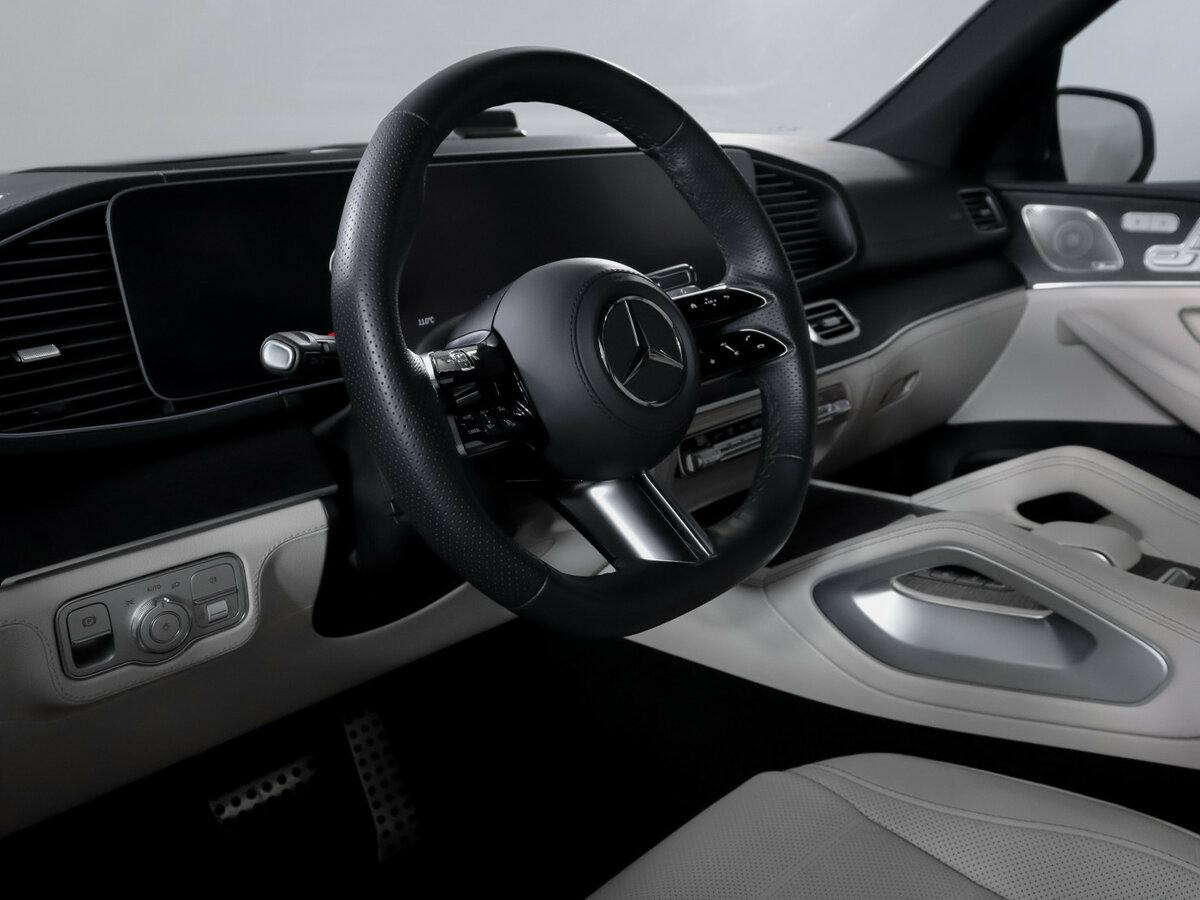 Mercedes-Benz GLS с пробегом — 2025 год. Фото: #13