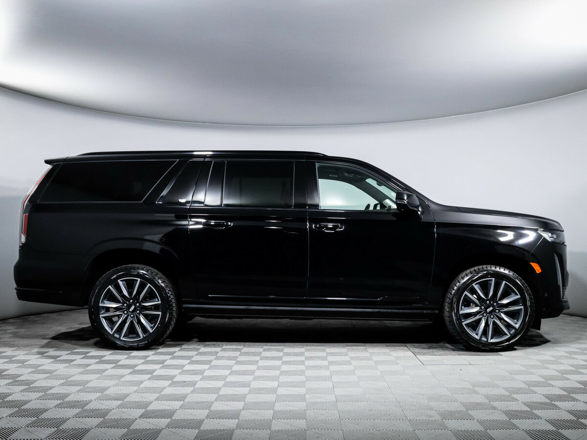 Cadillac Escalade с пробегом — 2022 год. Фото: #3