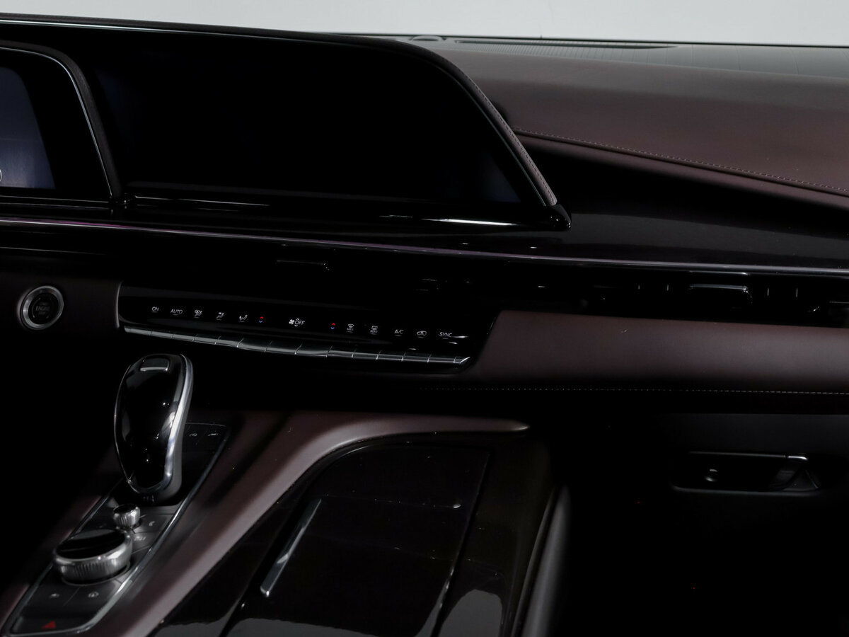 Cadillac Escalade с пробегом — 2022 год. Фото: #12