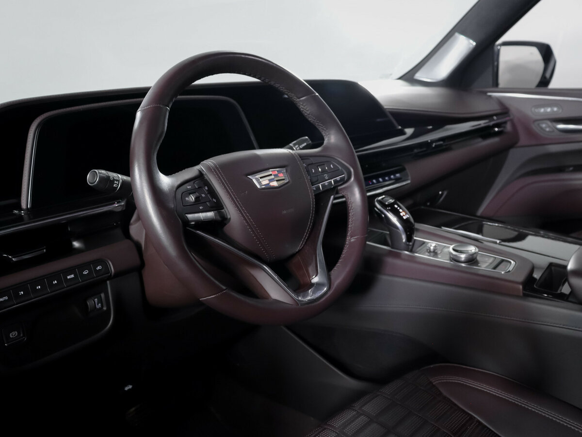 Cadillac Escalade с пробегом — 2022 год. Фото: #13