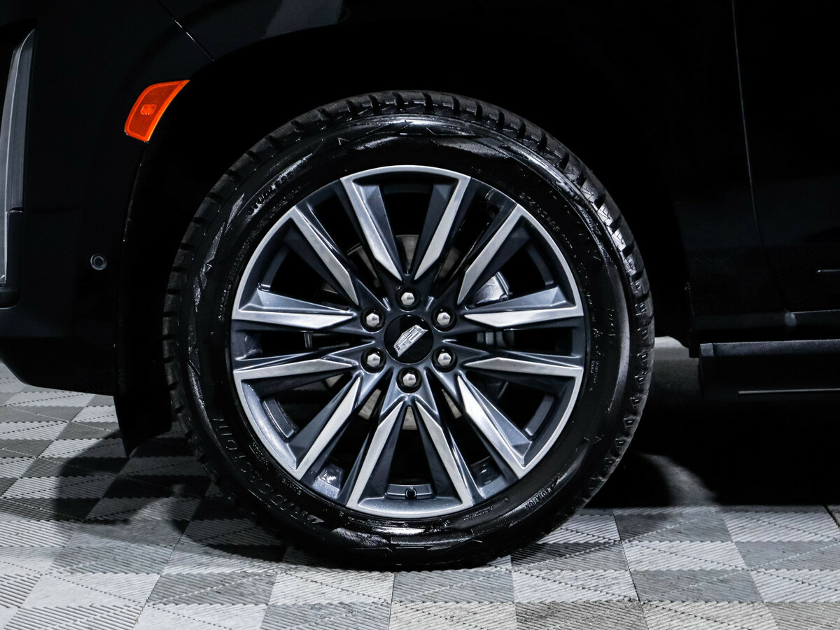 Cadillac Escalade с пробегом — 2022 год. Фото: #14