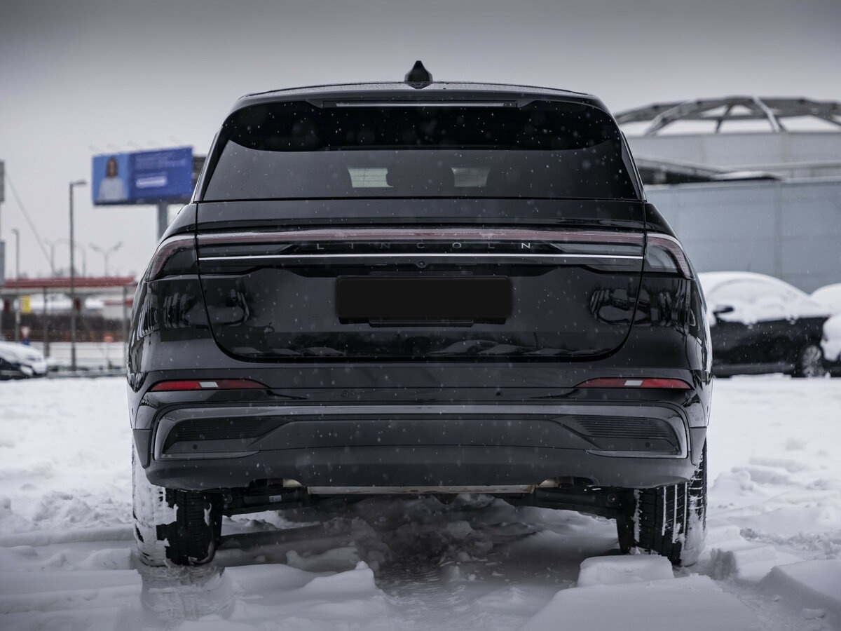 Lincoln Nautilus с пробегом — 2024 год. Фото: #8