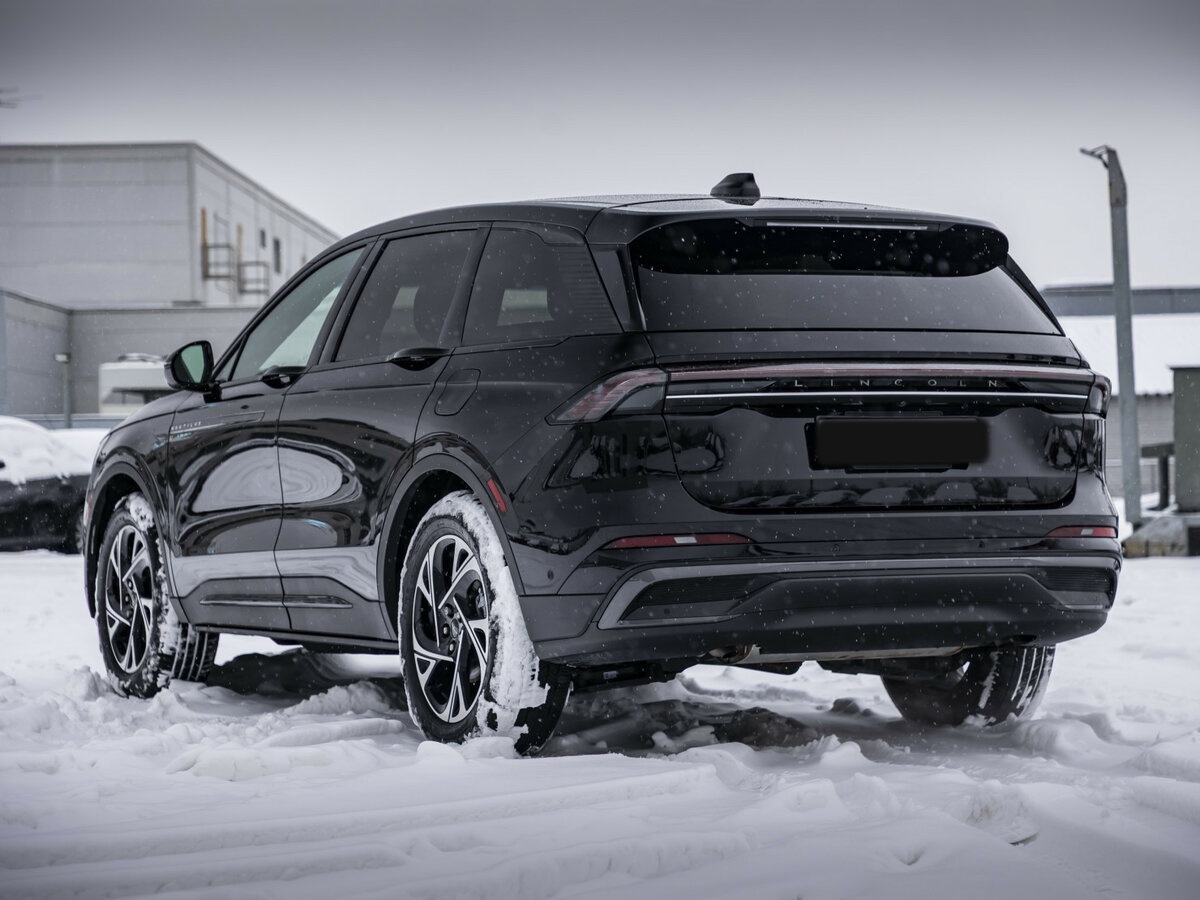 Lincoln Nautilus с пробегом — 2024 год. Фото: #9