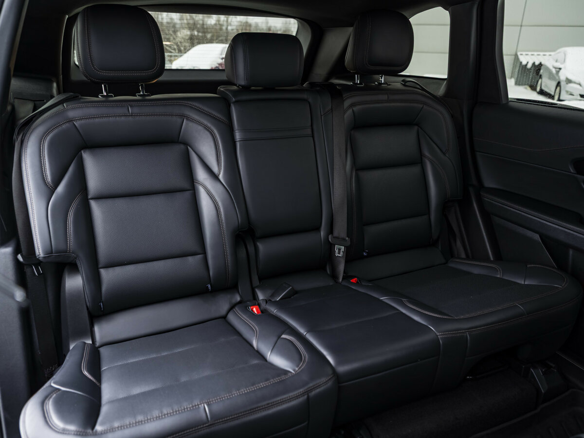 Lincoln Nautilus с пробегом — 2024 год. Фото: #18