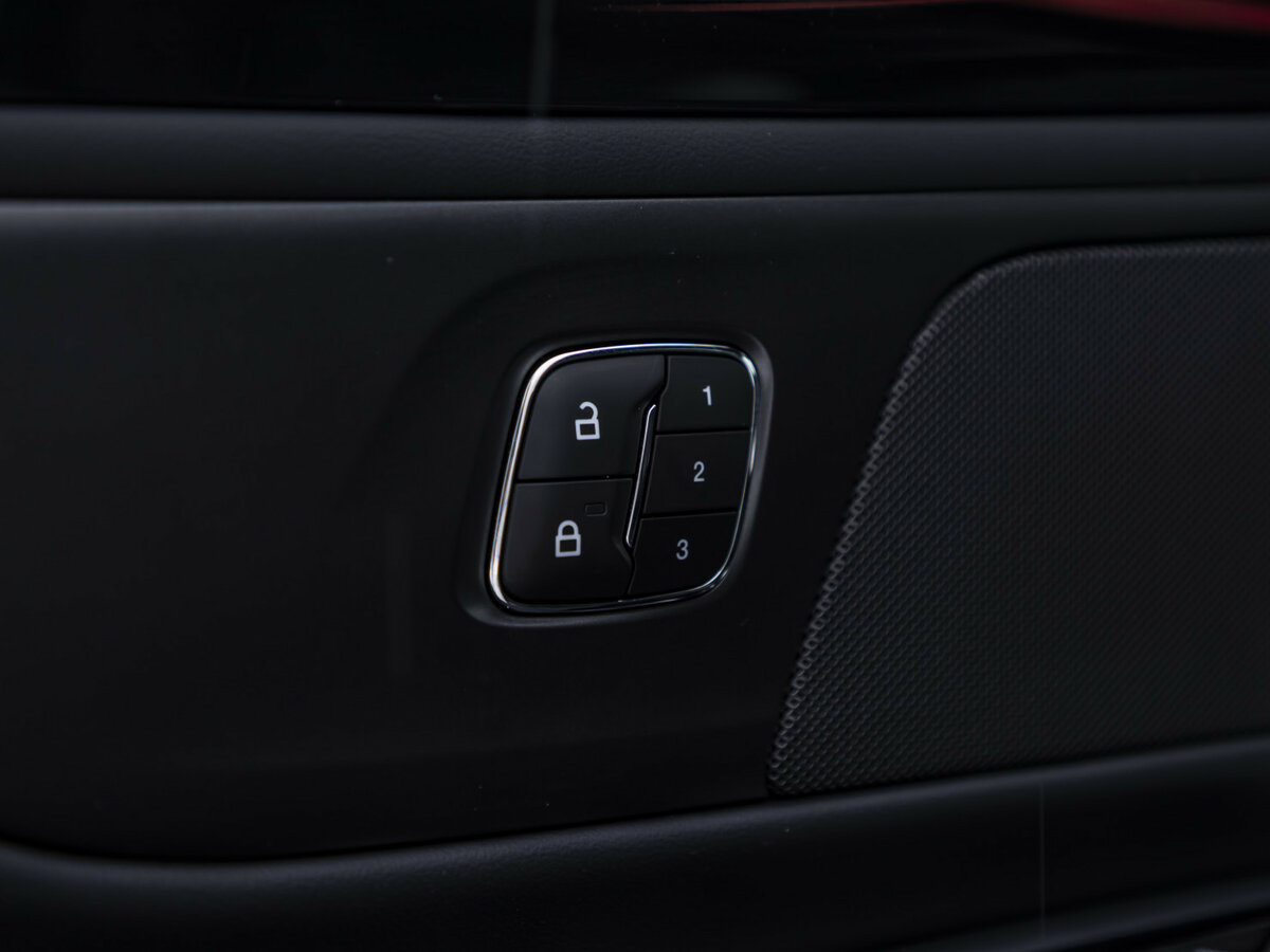 Lincoln Nautilus с пробегом — 2024 год. Фото: #23