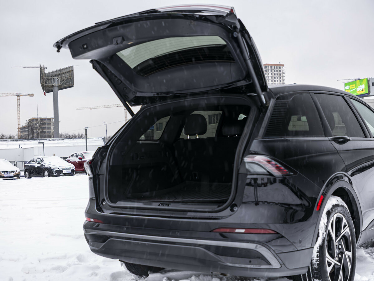 Lincoln Nautilus с пробегом — 2024 год. Фото: #24