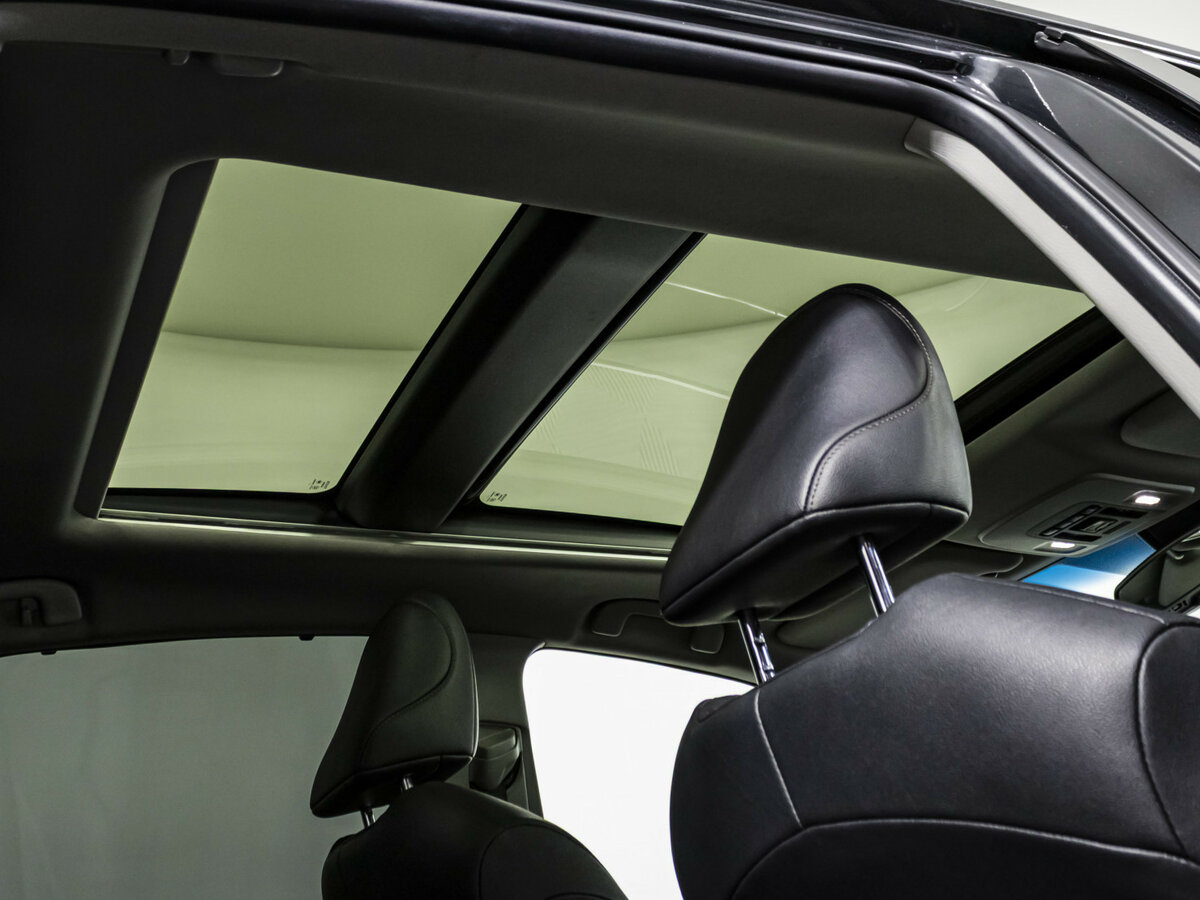 Toyota Camry с пробегом — 2023 год. Фото: #16