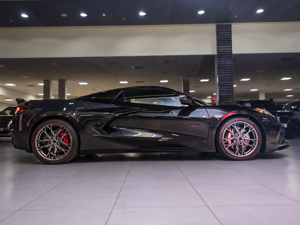 Chevrolet Corvette с пробегом — 2023 год. Фото: #3