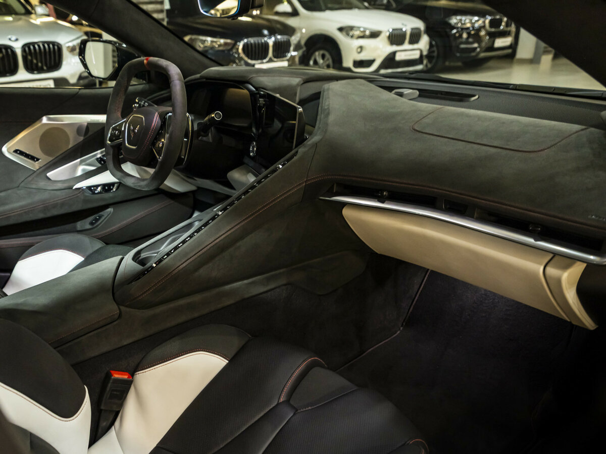 Chevrolet Corvette с пробегом — 2023 год. Фото: #13