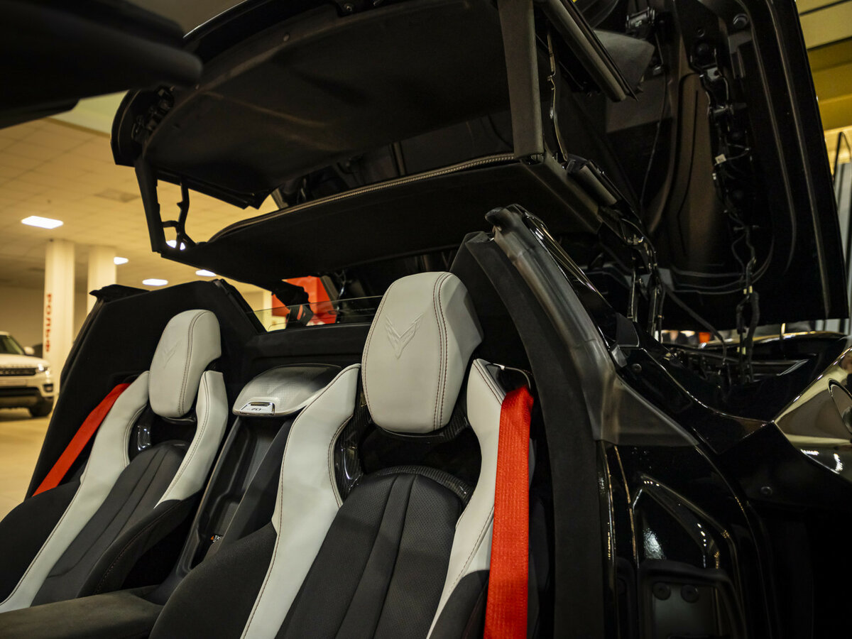 Chevrolet Corvette с пробегом — 2023 год. Фото: #18