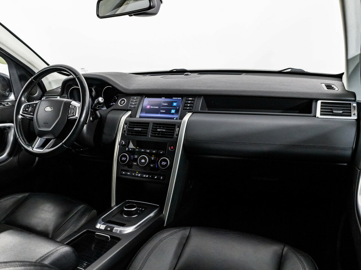 Land Rover Discovery Sport с пробегом — 2017 год. Фото: #6