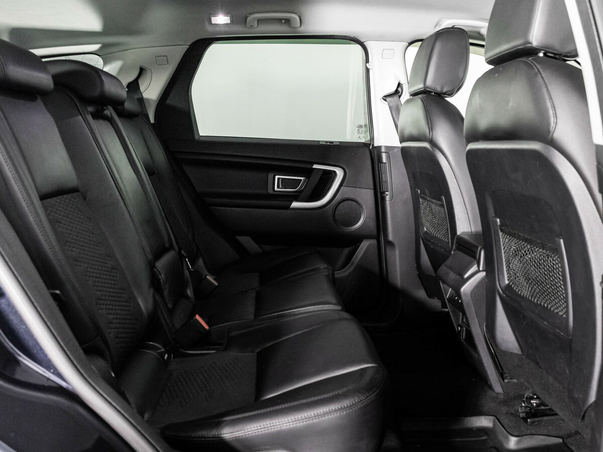 Land Rover Discovery Sport с пробегом — 2017 год. Фото: #15