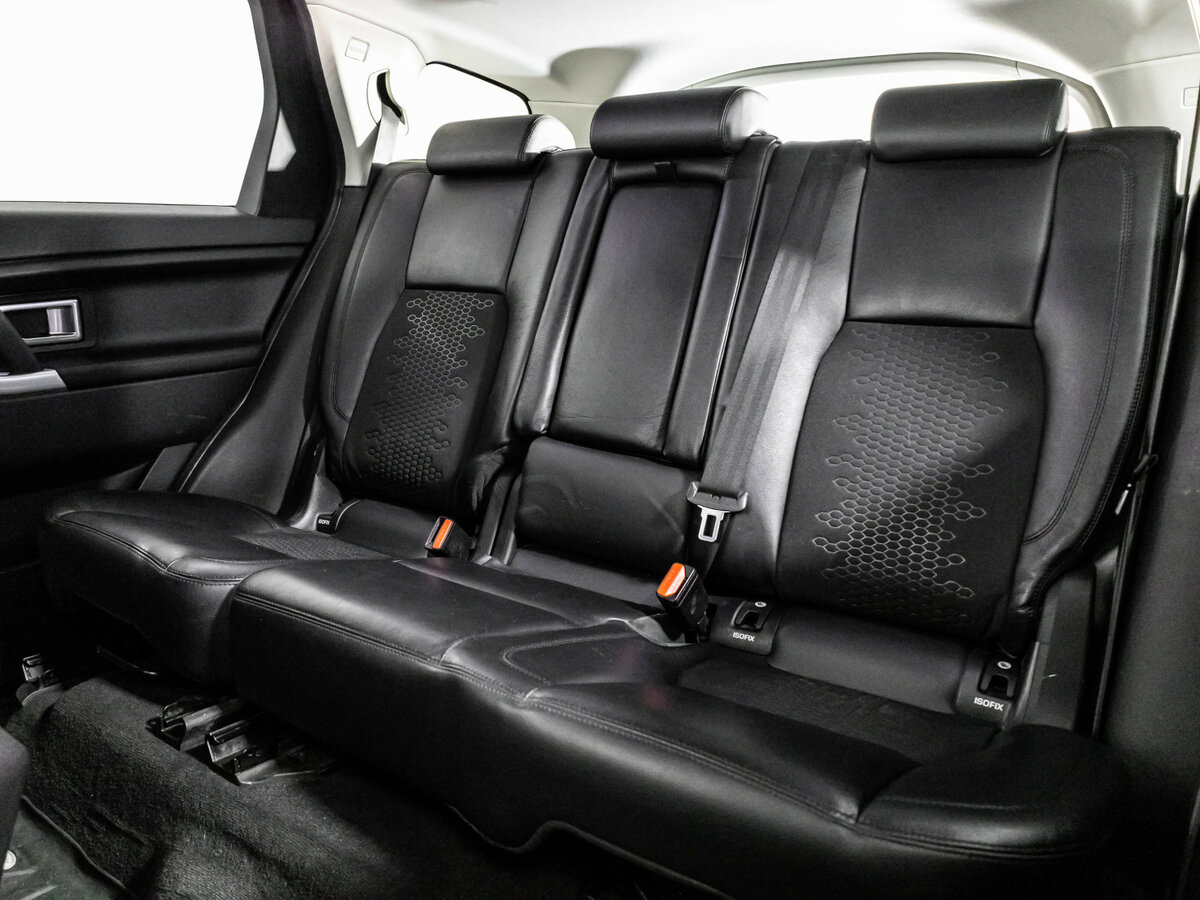 Land Rover Discovery Sport с пробегом — 2017 год. Фото: #16