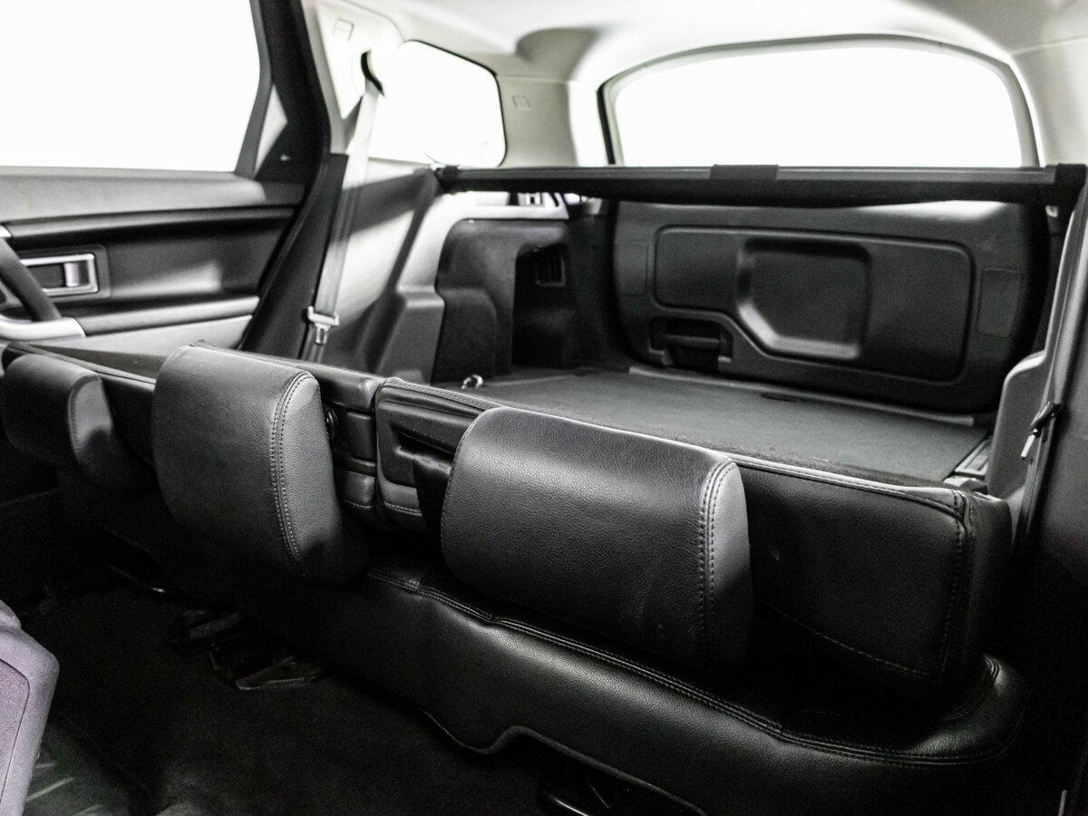 Land Rover Discovery Sport с пробегом — 2017 год. Фото: #19