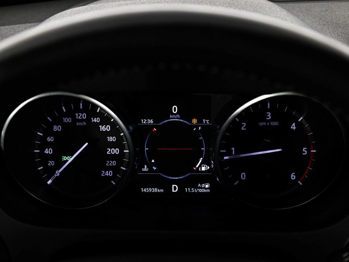 Land Rover Discovery Sport с пробегом — 2017 год. Фото: #21