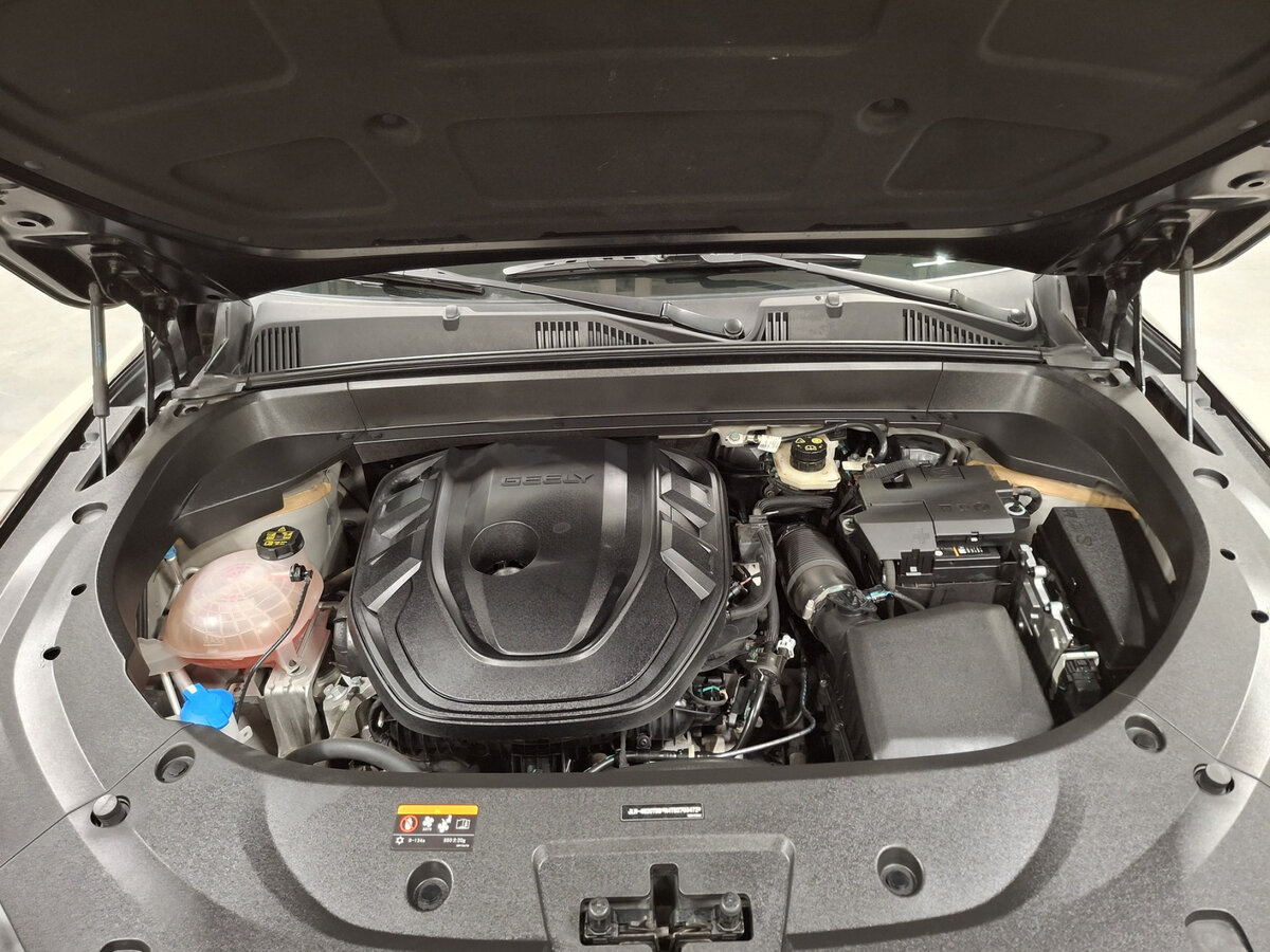 Geely Monjaro с пробегом — 2024 год. Фото: #8