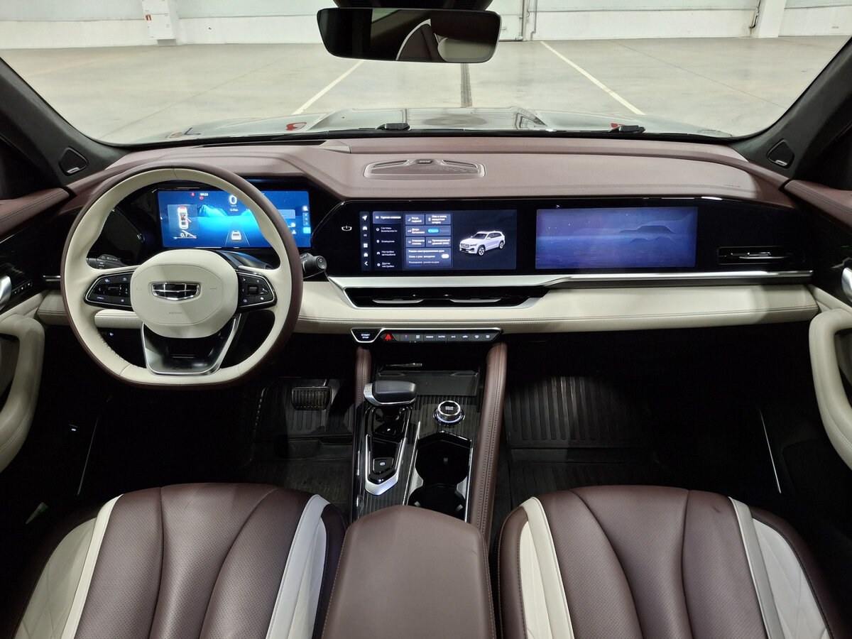 Geely Monjaro с пробегом — 2024 год. Фото: #13