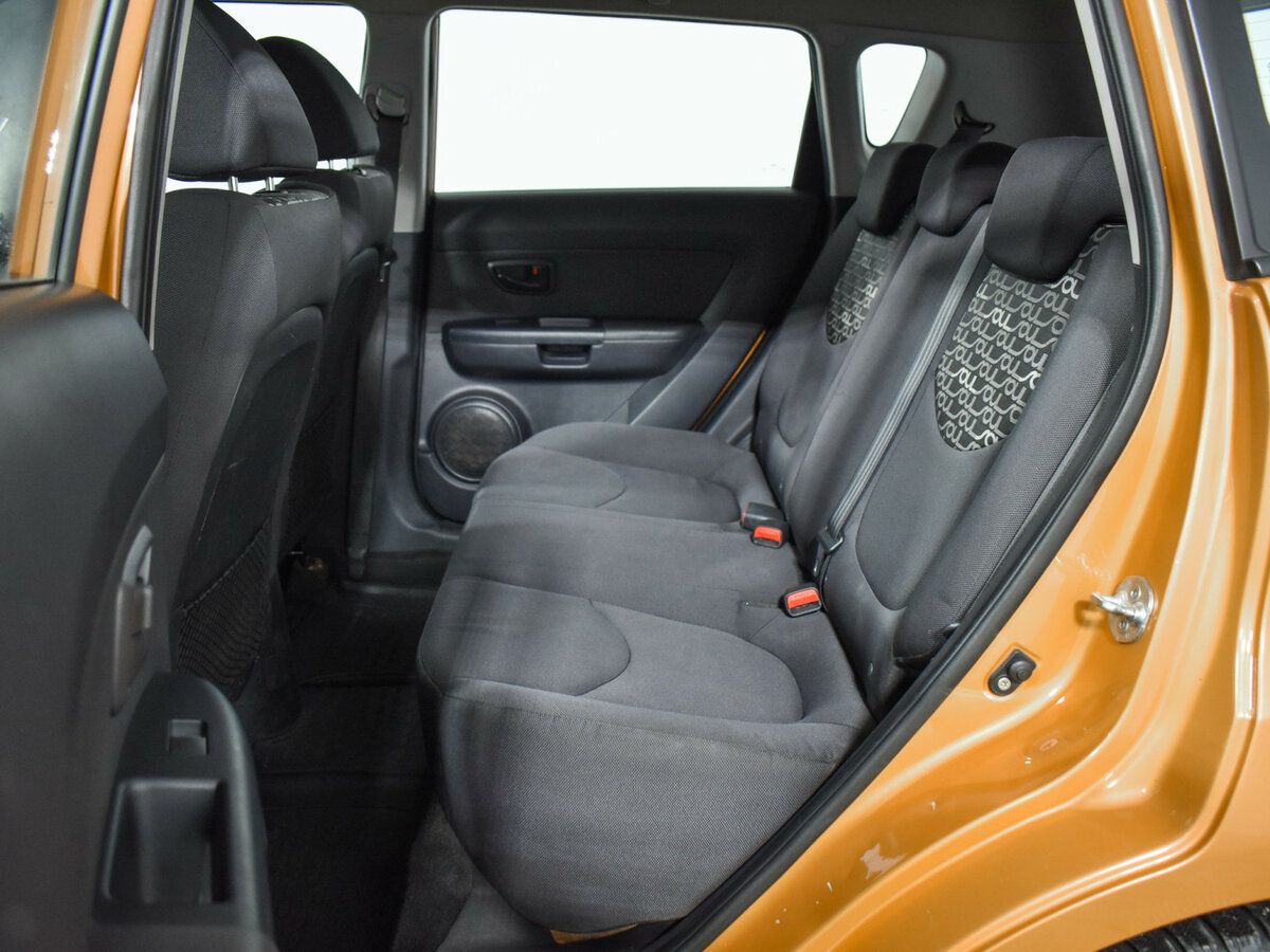 Kia Soul с пробегом — 2011 год. Фото: #10
