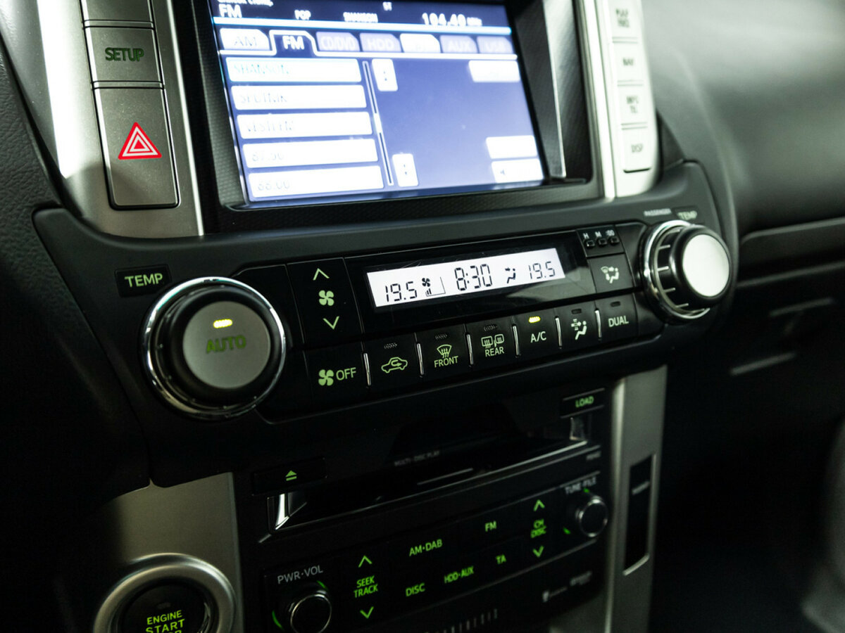 Toyota Land Cruiser Prado с пробегом — 2013 год. Фото: #16