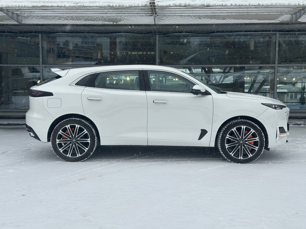 Changan UNI-K с пробегом — 2023 год. Фото: #5