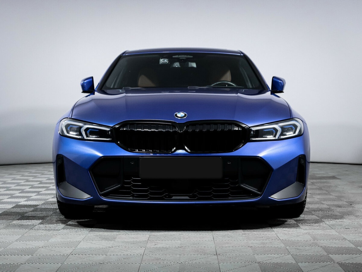 BMW 3 серии с пробегом — 2022 год. Фото: #1