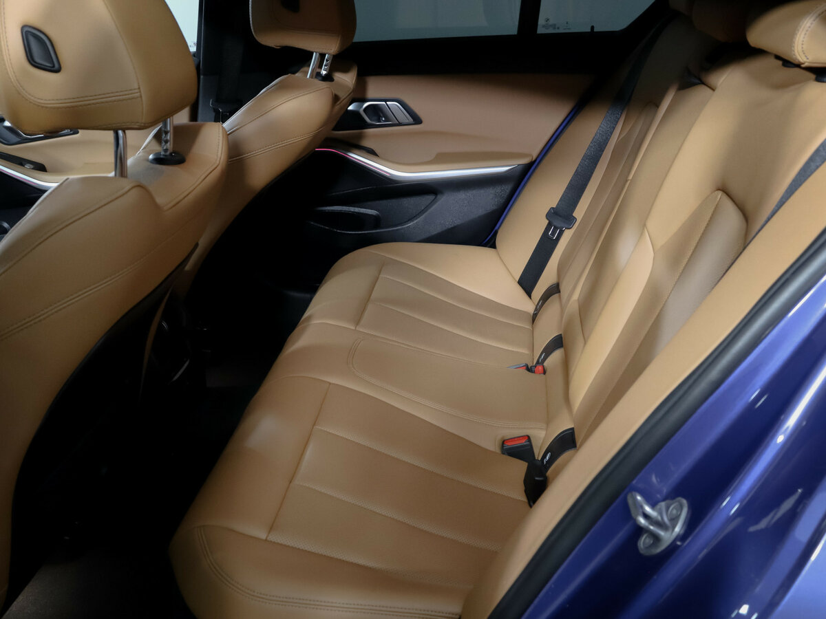 BMW 3 серии с пробегом — 2022 год. Фото: #9