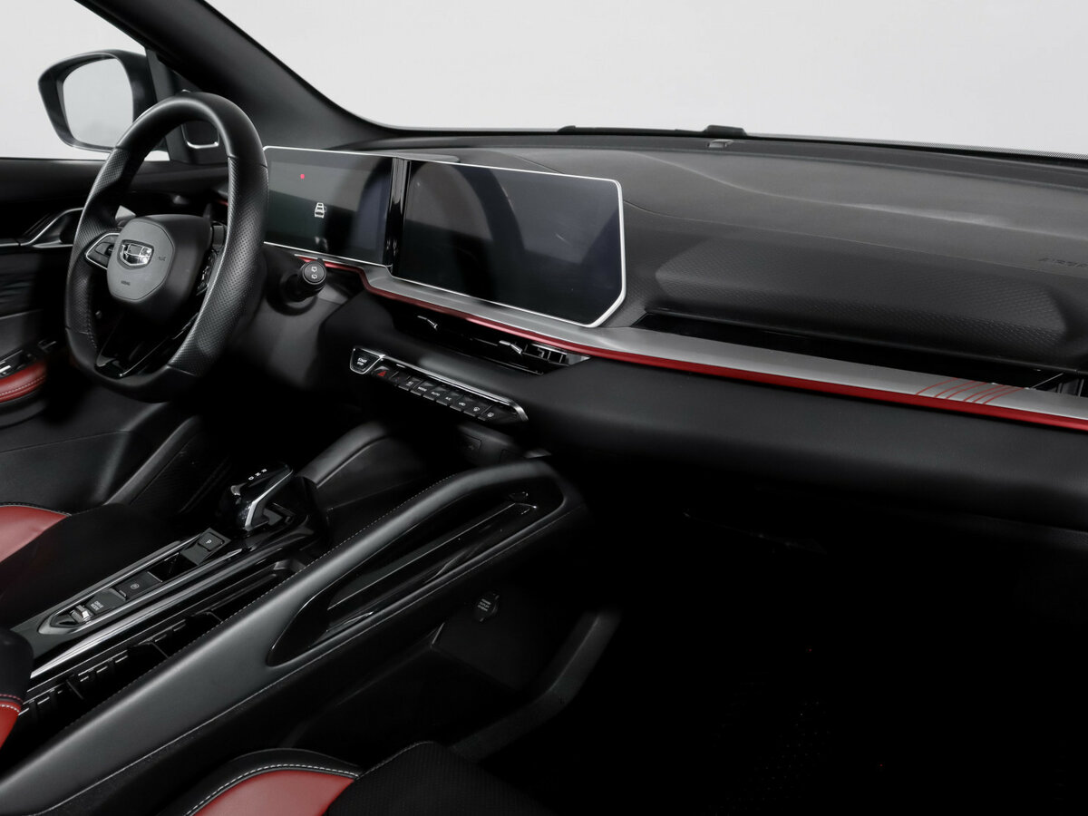 Geely Binyue Cool с пробегом — 2024 год. Фото: #6