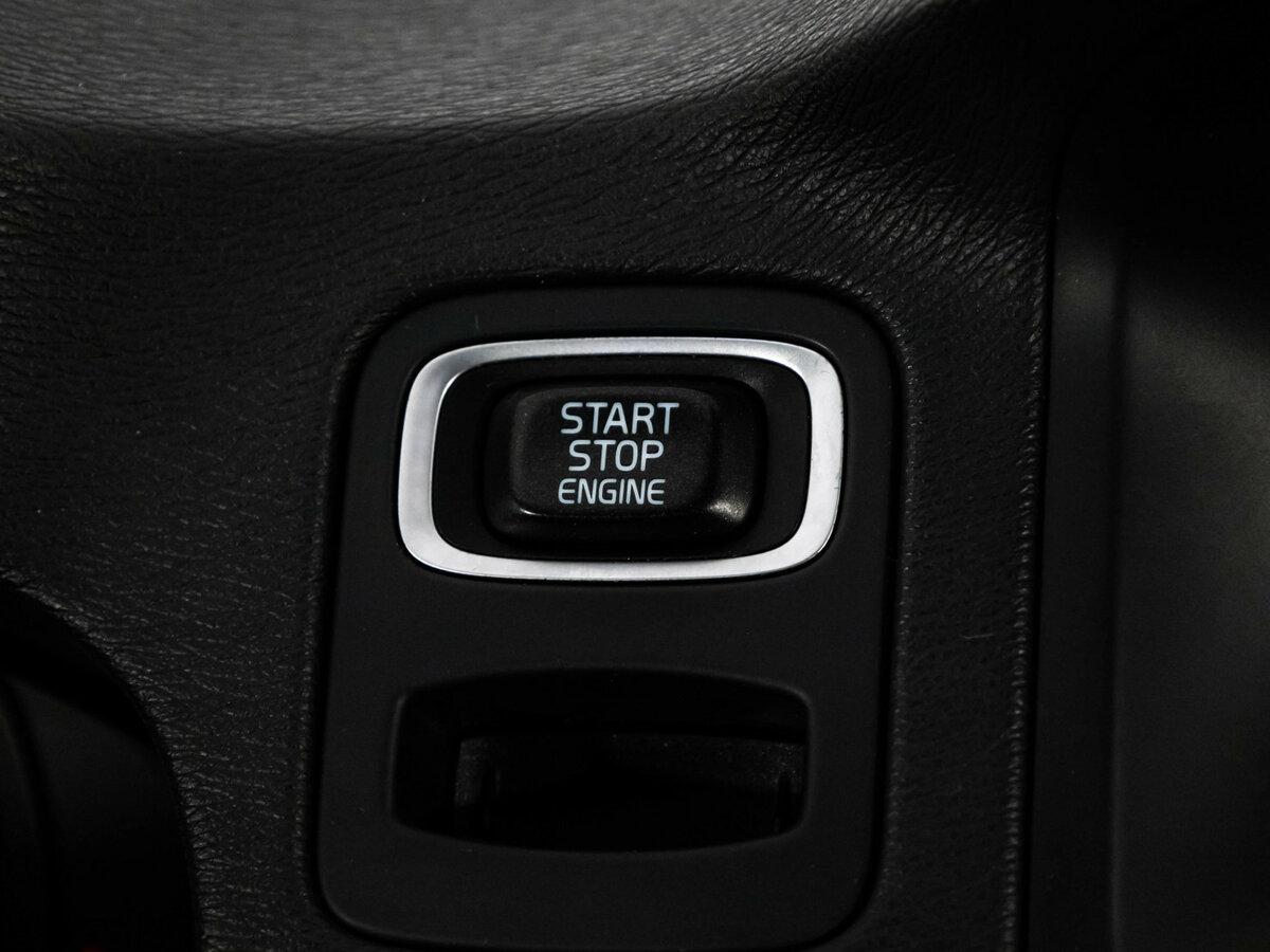 Volvo XC70 с пробегом — 2011 год. Фото: #12