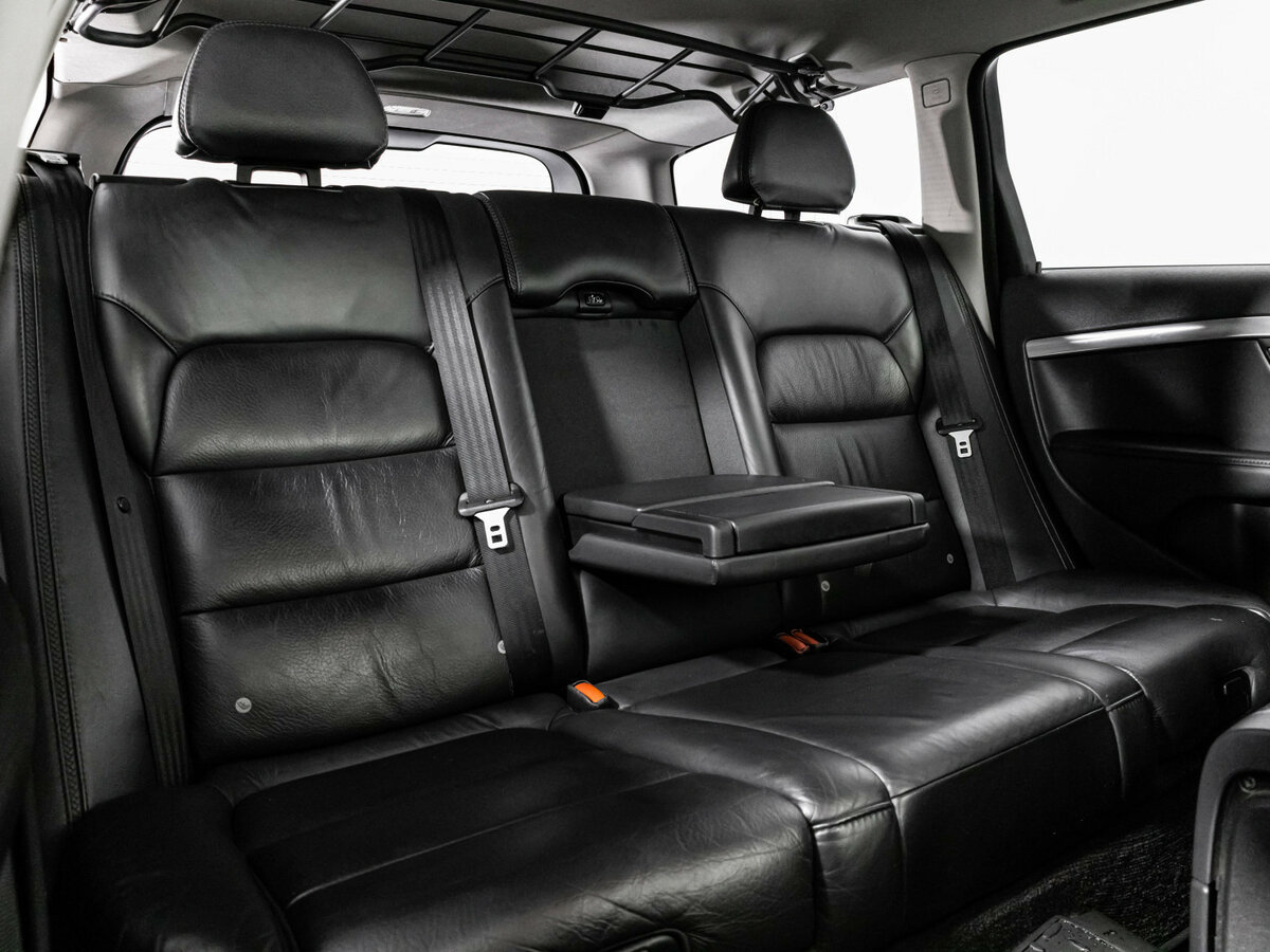 Volvo XC70 с пробегом — 2011 год. Фото: #17