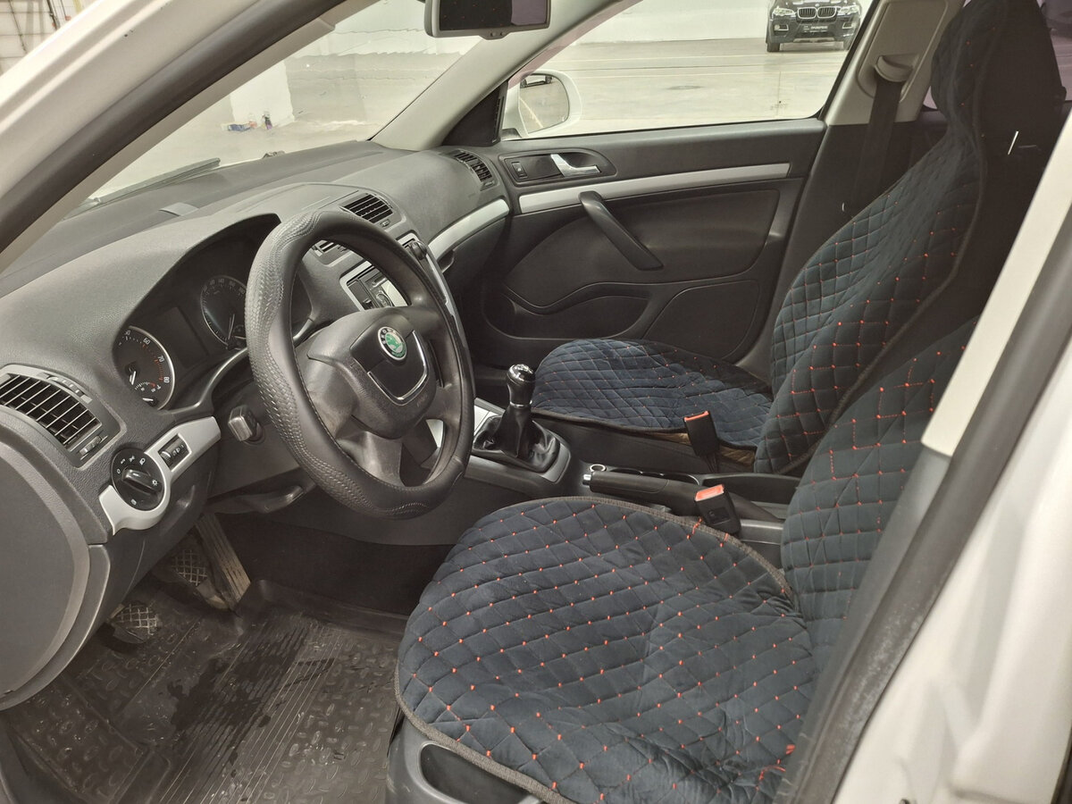 Skoda Octavia с пробегом — 2011 год. Фото: #15