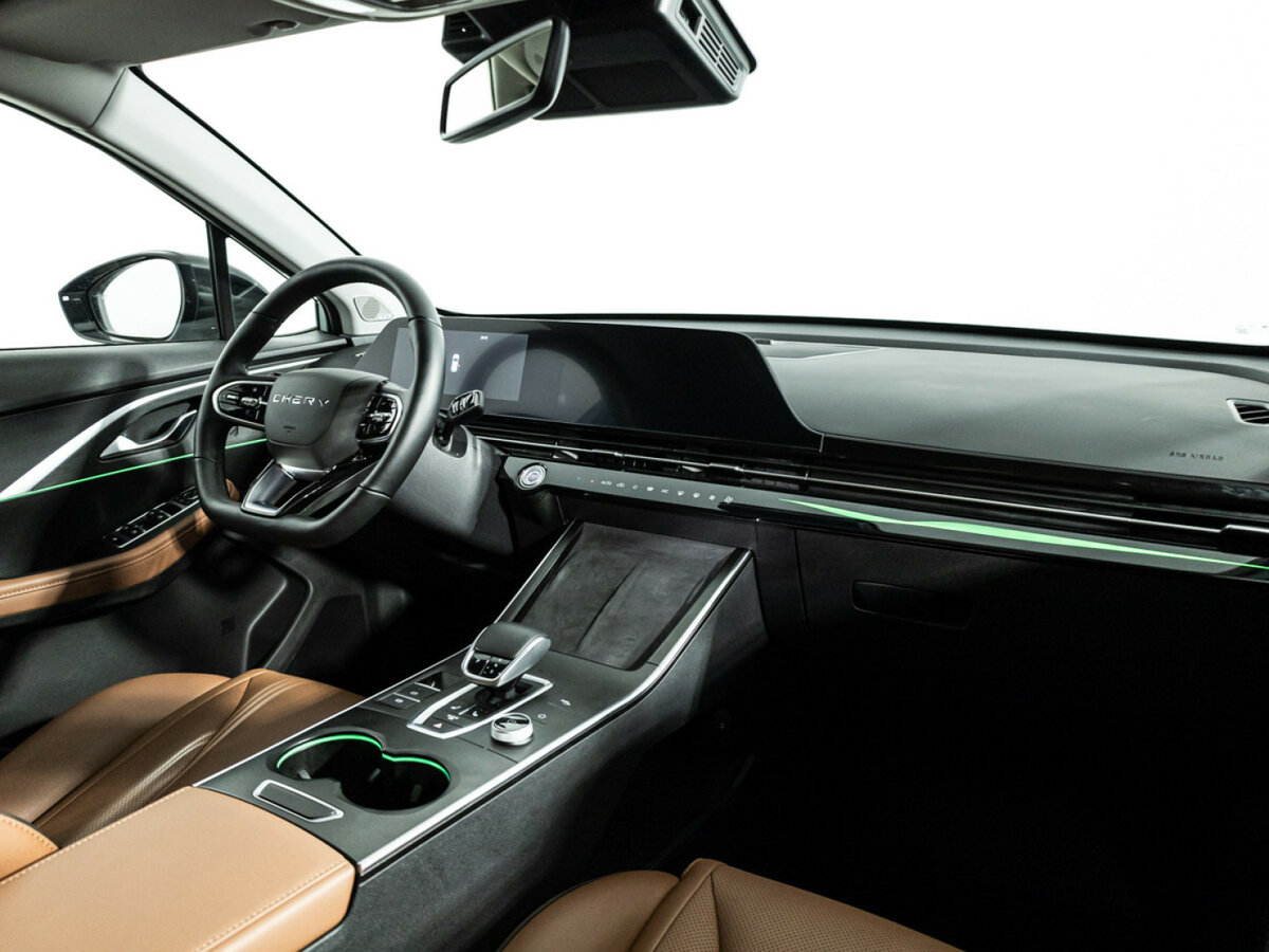 OMODA C5 с пробегом — 2023 год. Фото: #8