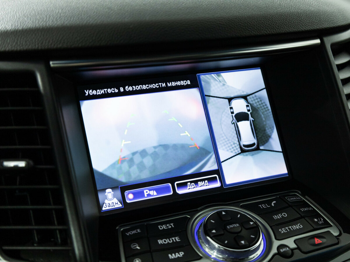 Infiniti QX70 с пробегом — 2014 год. Фото: #15