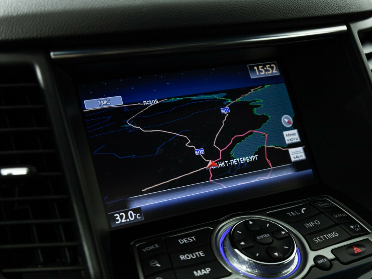 Infiniti QX70 с пробегом — 2014 год. Фото: #16