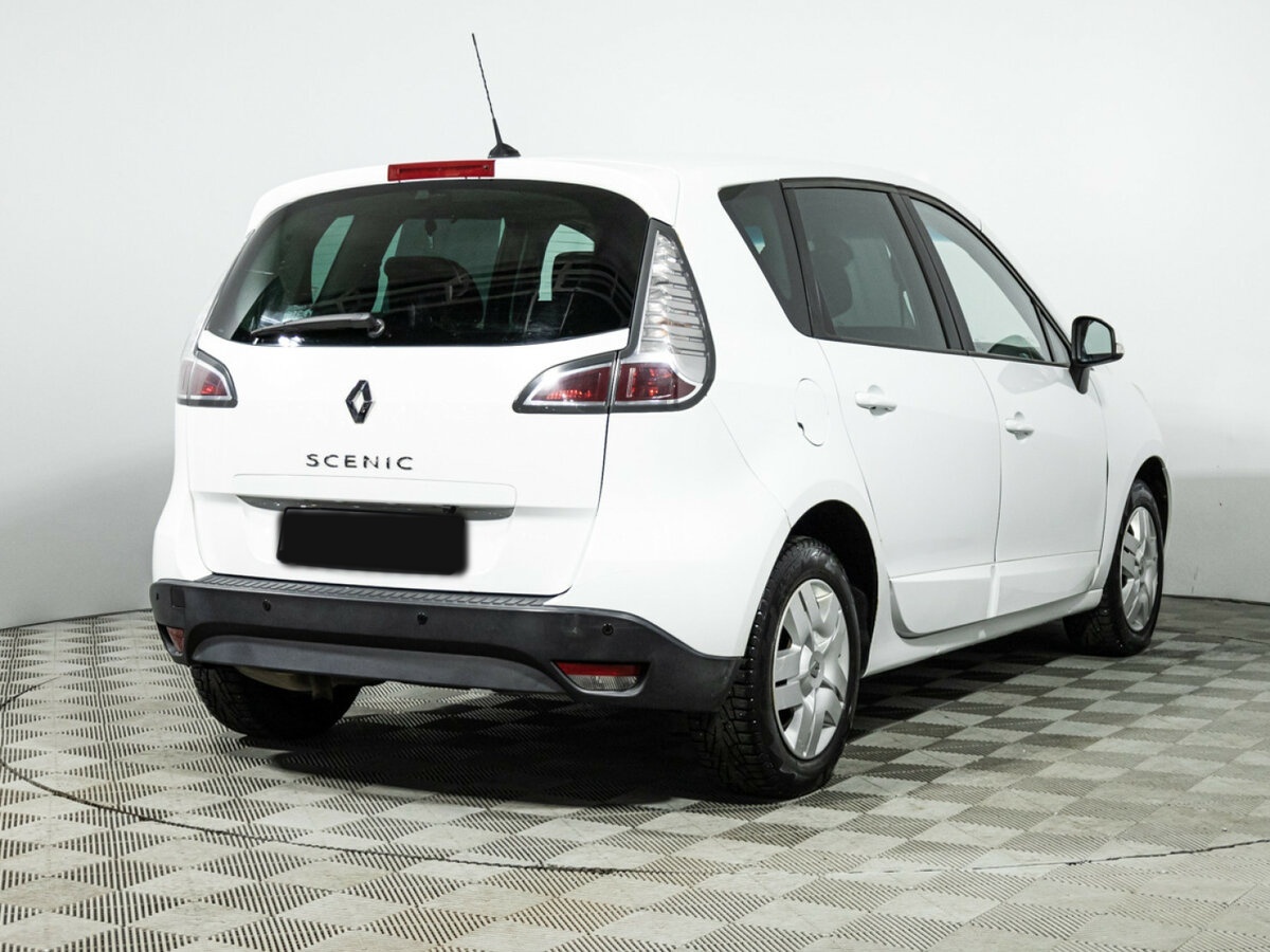 Renault Scenic с пробегом — 2012 год. Фото: #4
