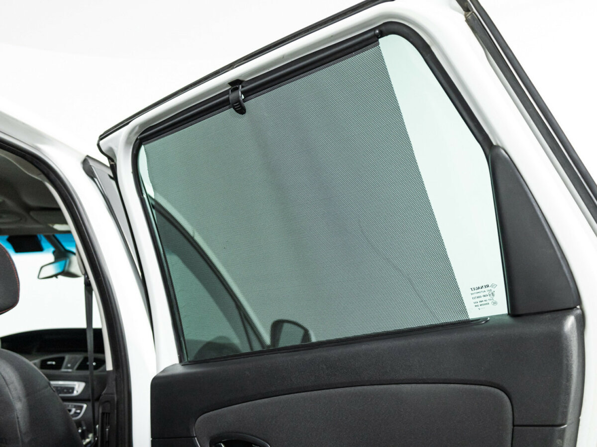 Renault Scenic с пробегом — 2012 год. Фото: #17