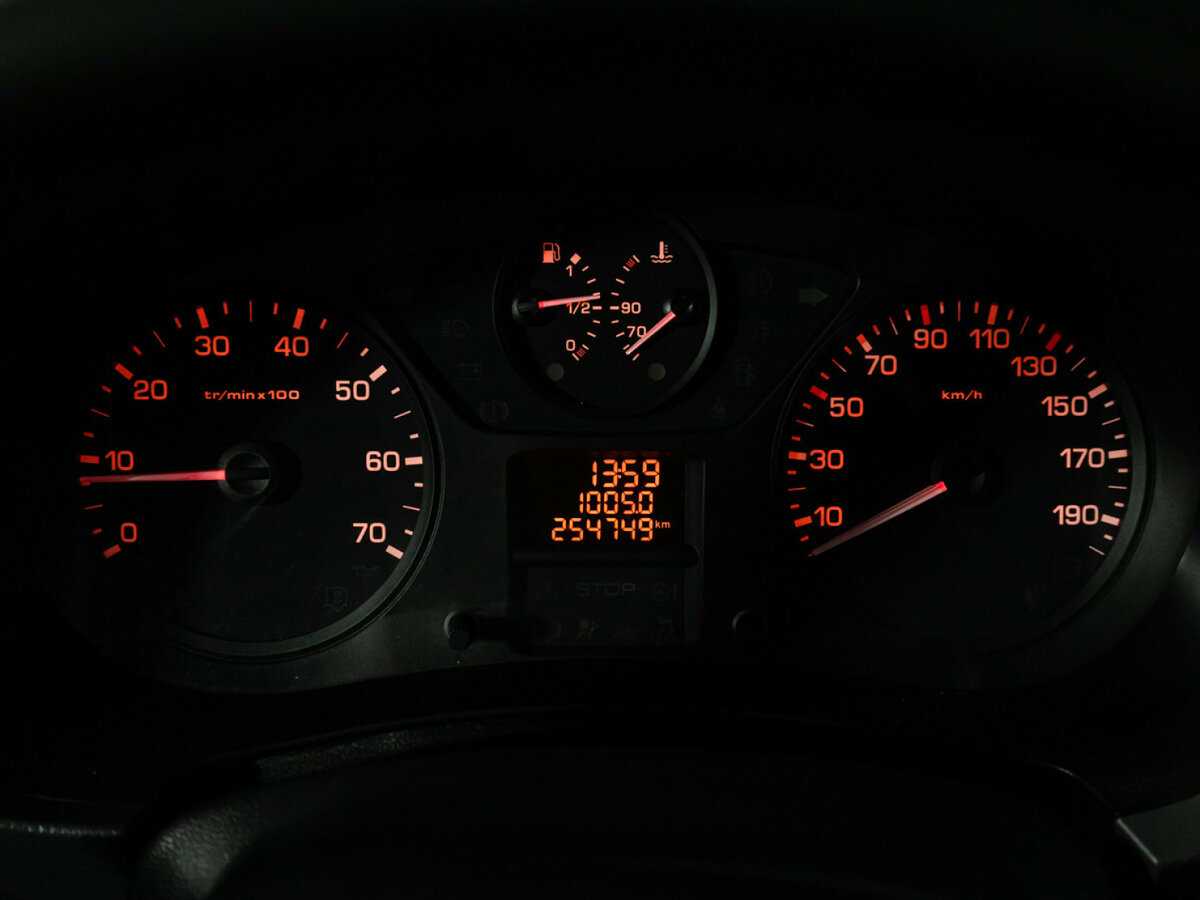 Citroen Berlingo с пробегом — 2012 год. Фото: #9