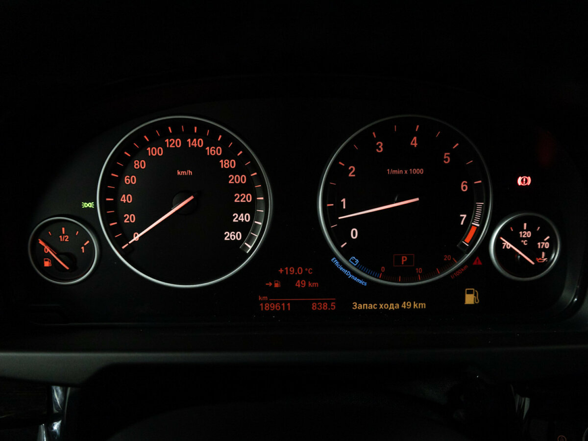 BMW X5 с пробегом — 2015 год. Фото: #9