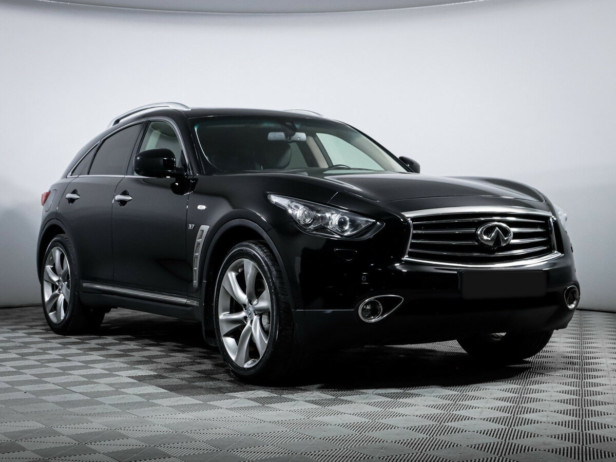 Infiniti QX70 с пробегом — 2015 год. Фото: #2