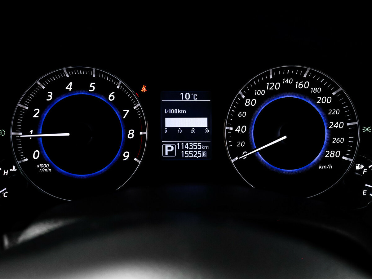 Infiniti QX70 с пробегом — 2015 год. Фото: #10