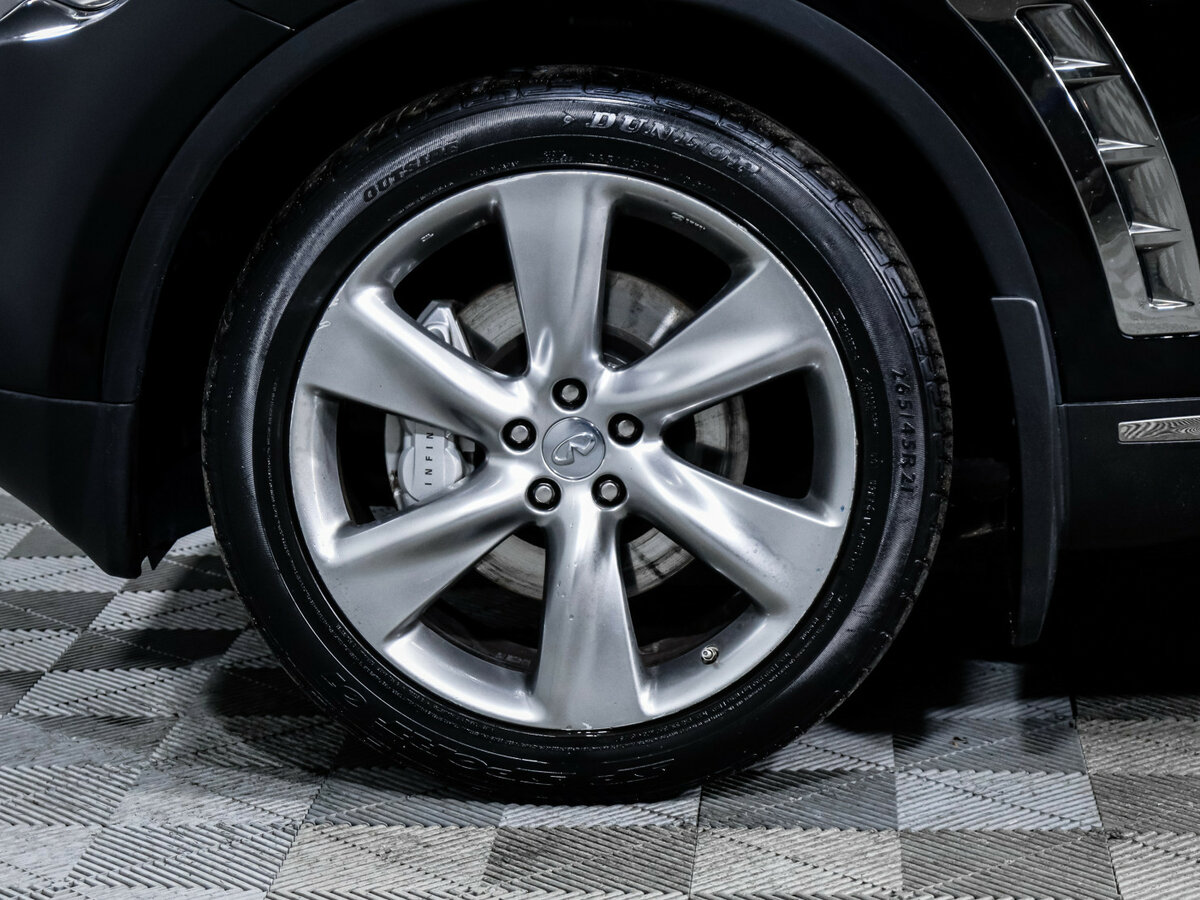 Infiniti QX70 с пробегом — 2015 год. Фото: #14