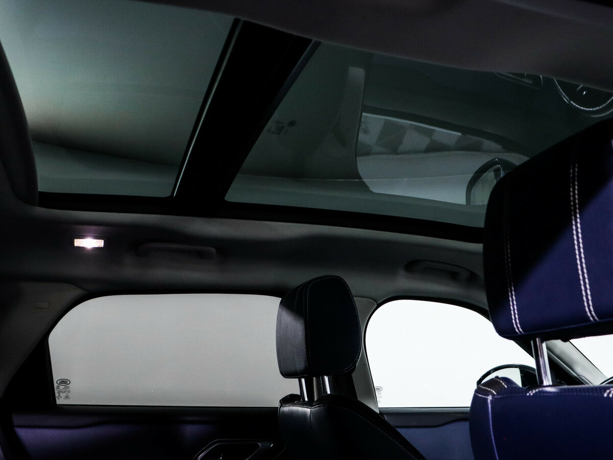 Land Rover Range Rover Velar с пробегом — 2017 год. Фото: #15