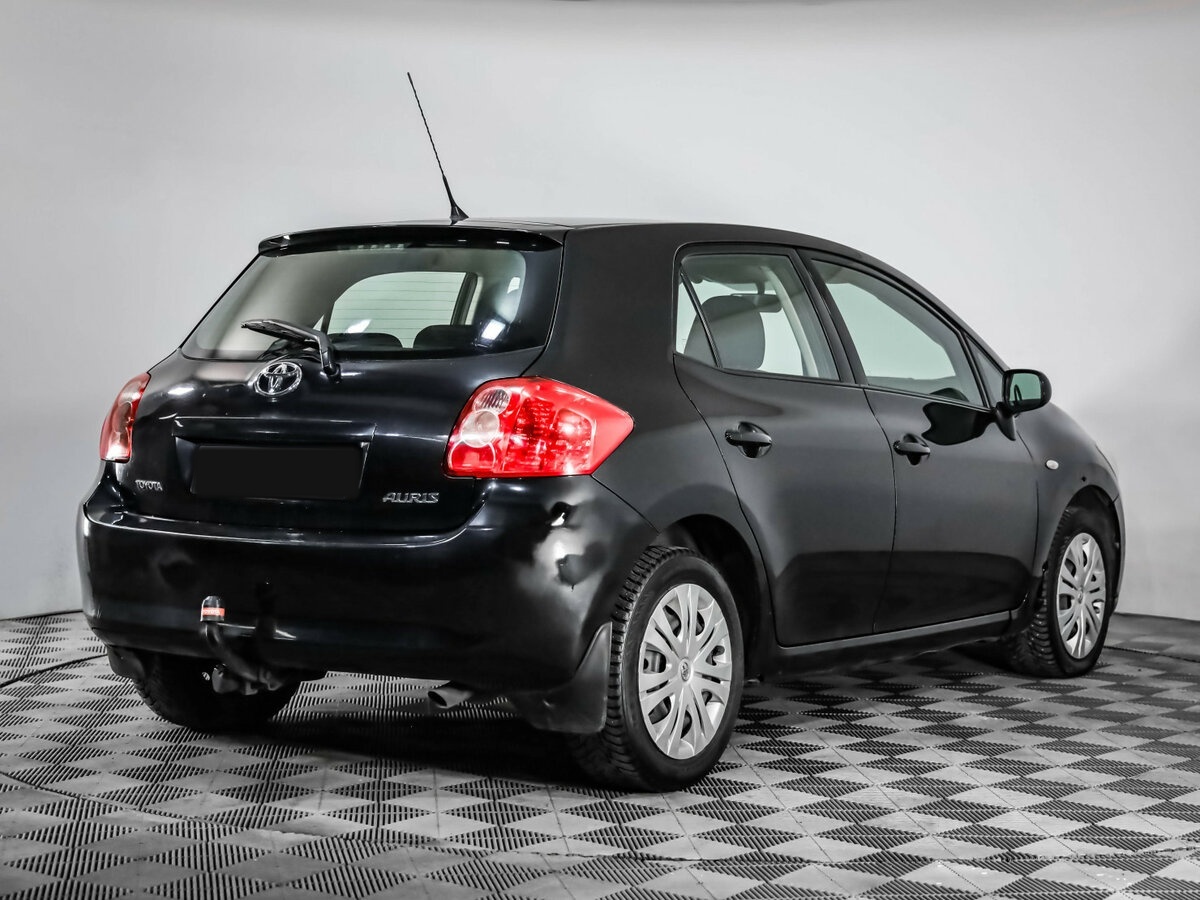 Toyota Auris с пробегом — 2007 год. Фото: #5