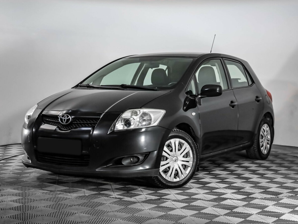 Toyota Auris с пробегом — 2007 год. Фото: #7