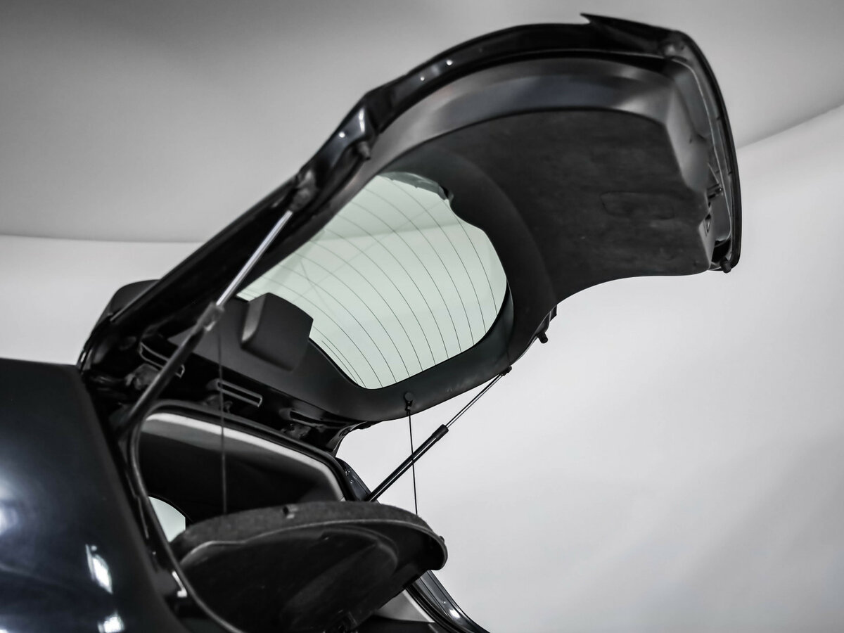 Toyota Auris с пробегом — 2007 год. Фото: #15